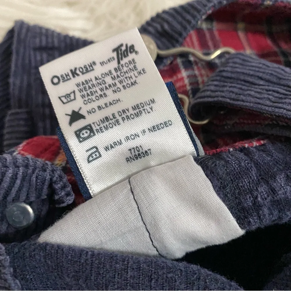 OshKosh | corduroy navy blue overalls